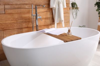 Elegant Modern Bathtub