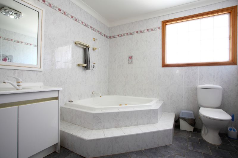 Top Bathtub Installation Companies in Louisville, KY